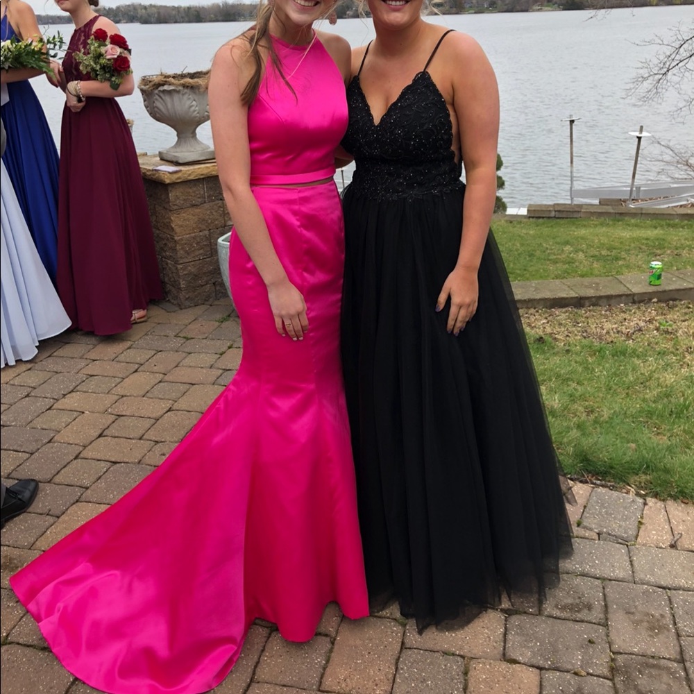 Sherri Hill Prom Dress color Fuchsia